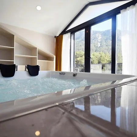 “villa Desen”oludenizde Mustakil 4+1 Havuzlu 빌라 페티예