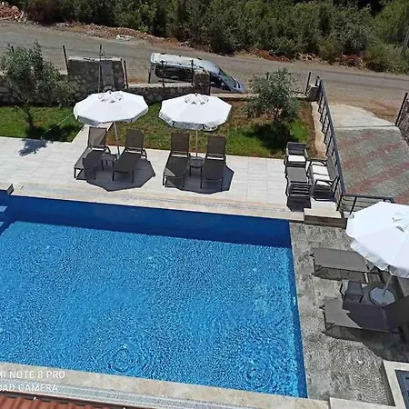 “villa Desen”oludenizde Mustakil 4+1 Havuzlu 빌라 *
