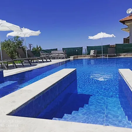“villa Desen”oludenizde Mustakil 4+1 Havuzlu 빌라 *